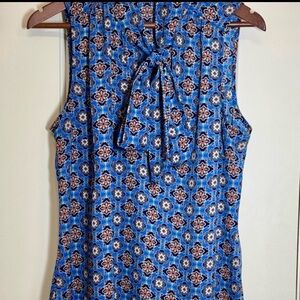 Sleeveless Blouse Blue Medallion Print Tie Neck Work Top Size L Van Heusen